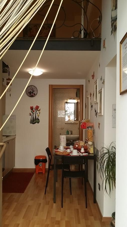 Holiday Home Casa Vacanze ซาแลร์โน ภายนอก รูปภาพ