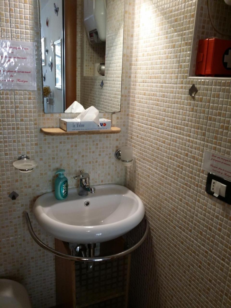 Holiday Home Casa Vacanze ซาแลร์โน ภายนอก รูปภาพ