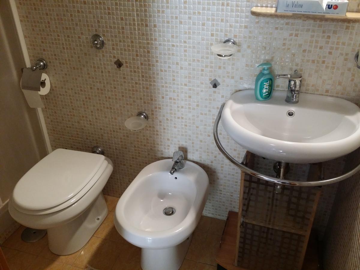 Holiday Home Casa Vacanze ซาแลร์โน ภายนอก รูปภาพ